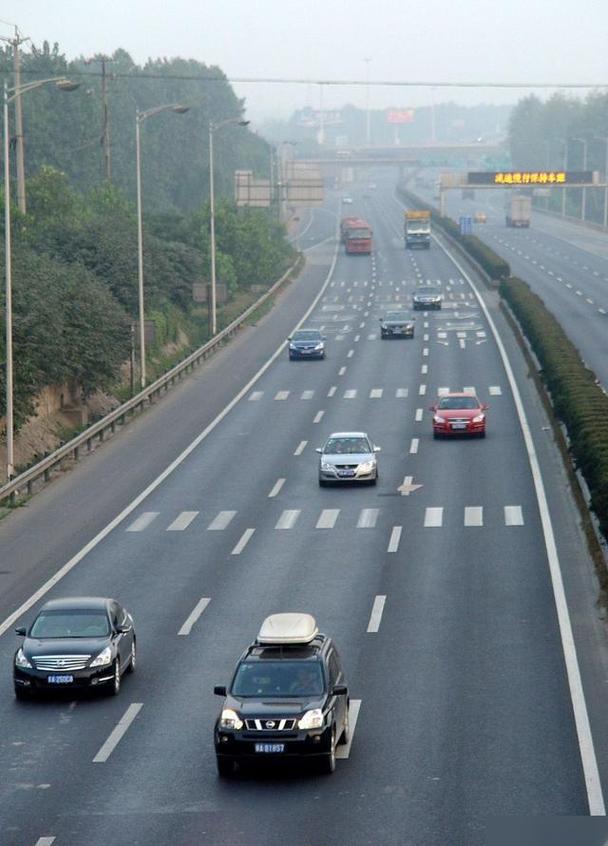 新车可以直接上高速吗 新车可以直接上高速吗现在