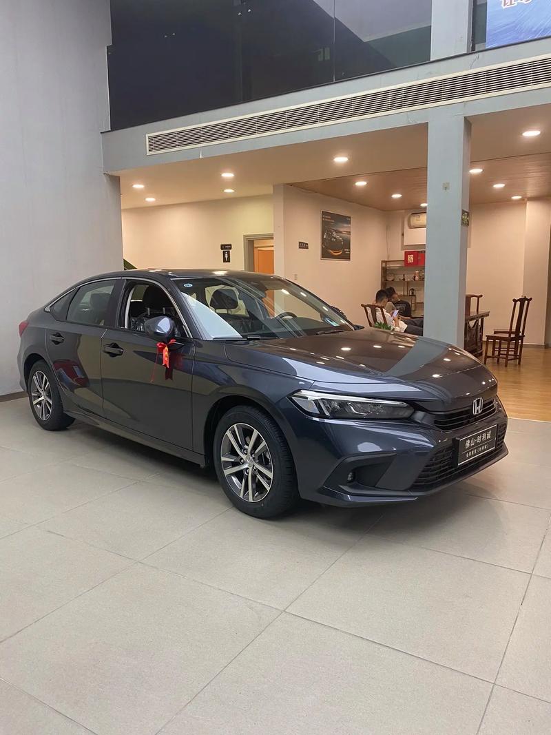 本田思域暗金蓝高清图片／本田思域暗金蓝视频