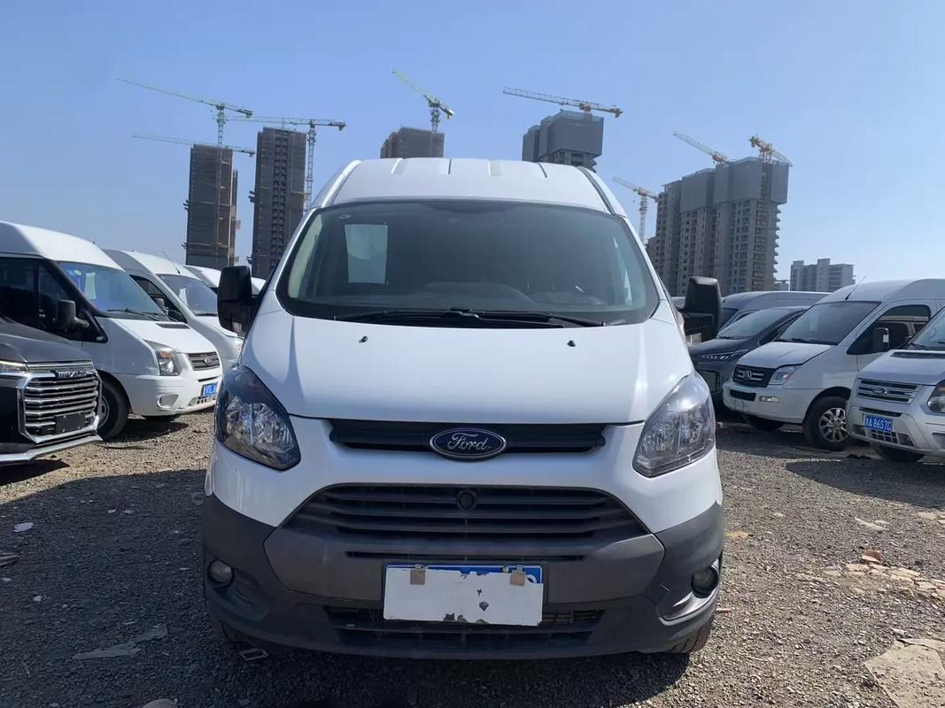 福特全顺6座低顶价格,福特全顺6座汽油车报价经典