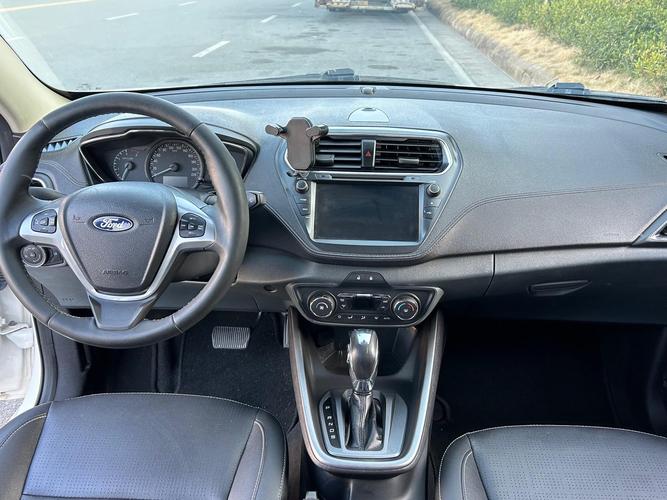 福特福睿斯多少钱 福特福睿斯多少钱一公里