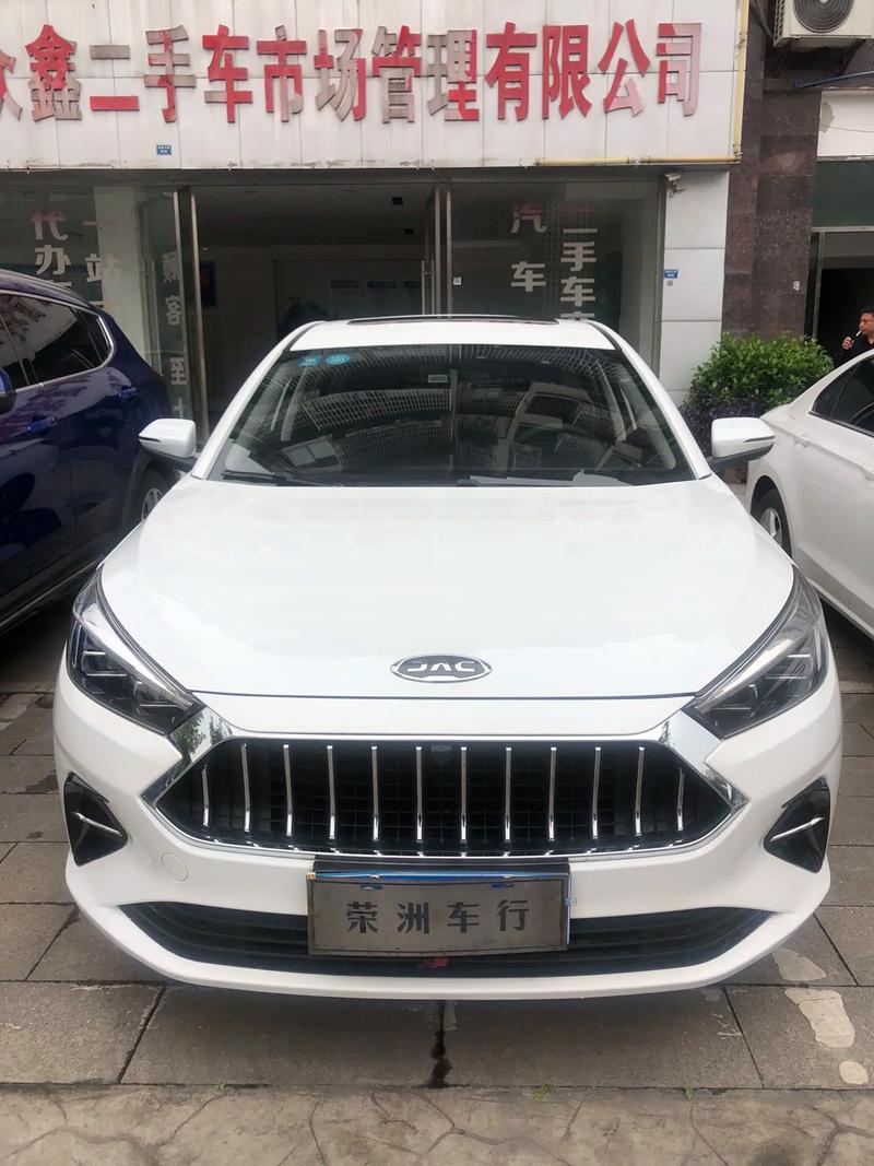 江淮汽车小轿车多少钱／江淮小型轿车多少钱