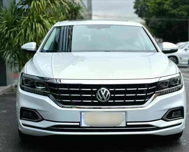 帕萨特19款图片,2019款帕萨特18t豪华版