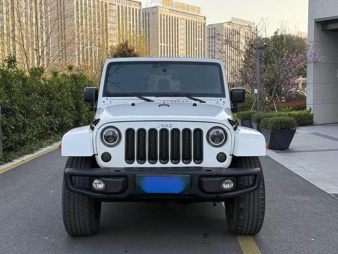 进口牧马人报价及图片大全／进口牧马人是哪个国家的