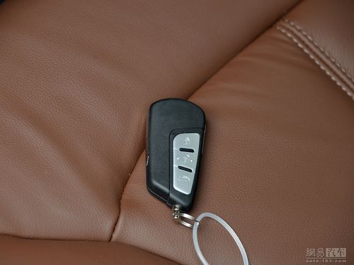 奔腾b502009款(奔腾b502009款钥匙)