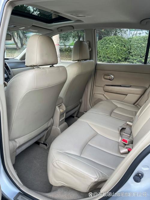 日产骐达内饰图片,骐达内部图片