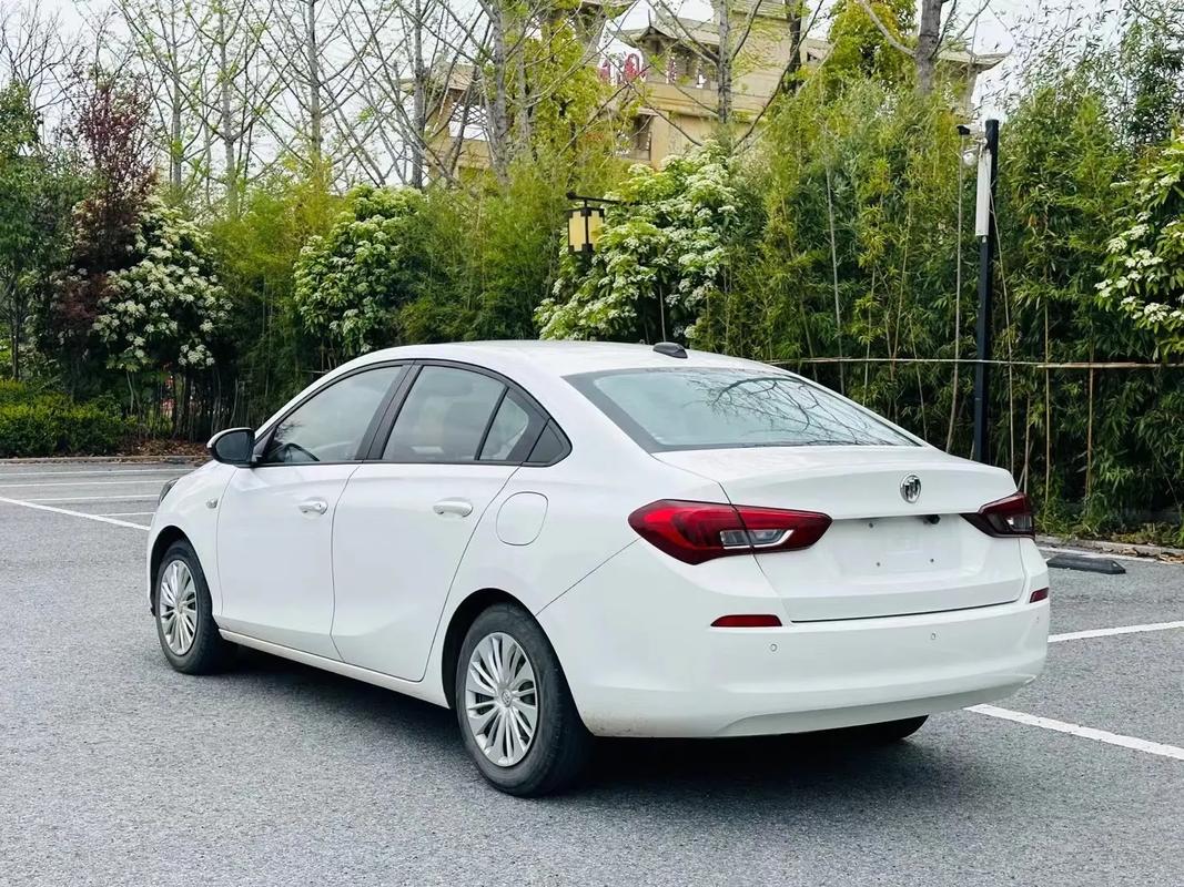 别克凯越2018款,别克凯越2018款15n手动精英型怎么样