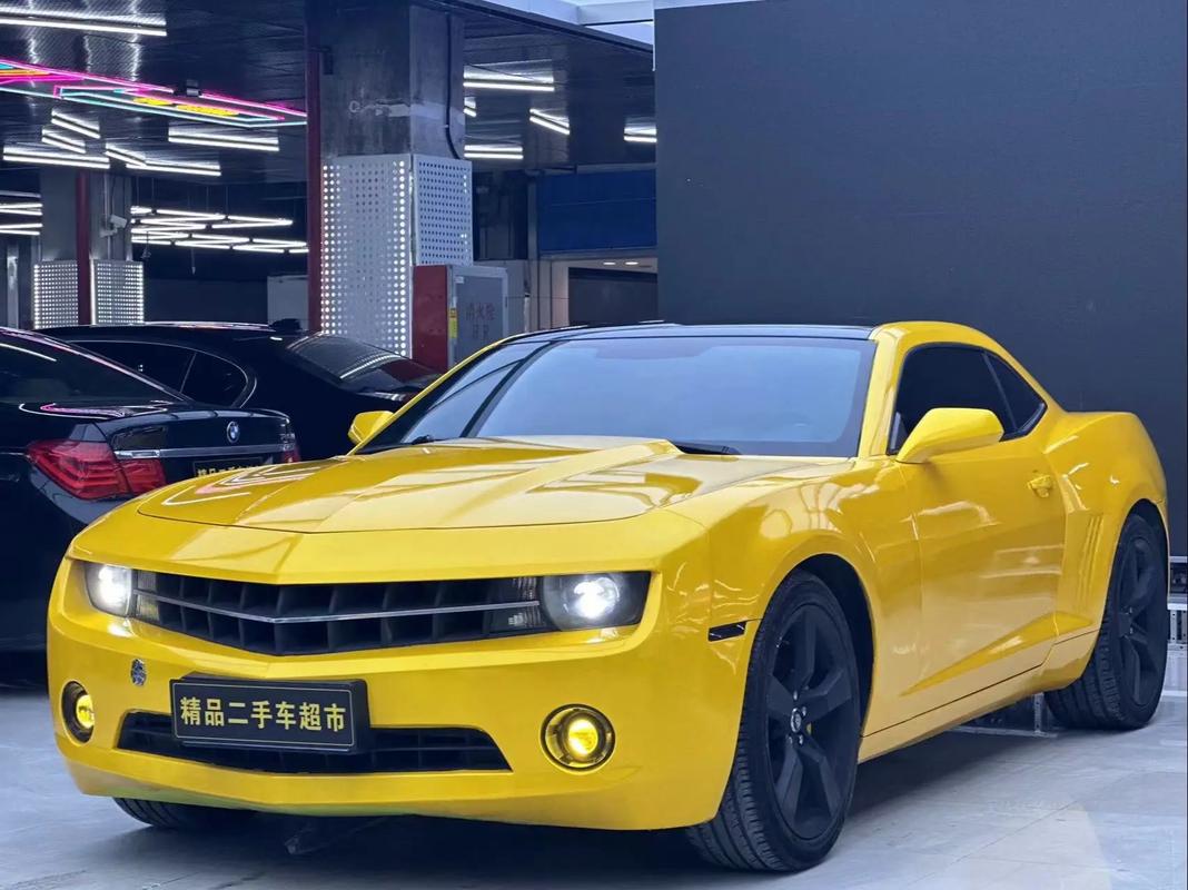 大黄蜂雪佛兰科迈罗 雪佛兰大黄蜂跑车多少钱一台