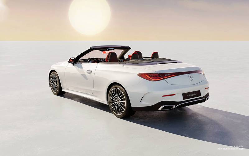 【奔驰跑车系列价格和图片大全,奔驰跑车型图及报价】