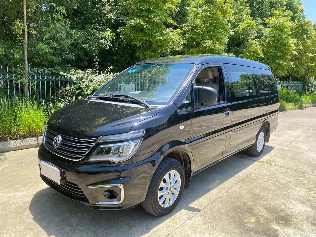 东风风行七座商务车多少钱(东风风行七座商务车豪华版)