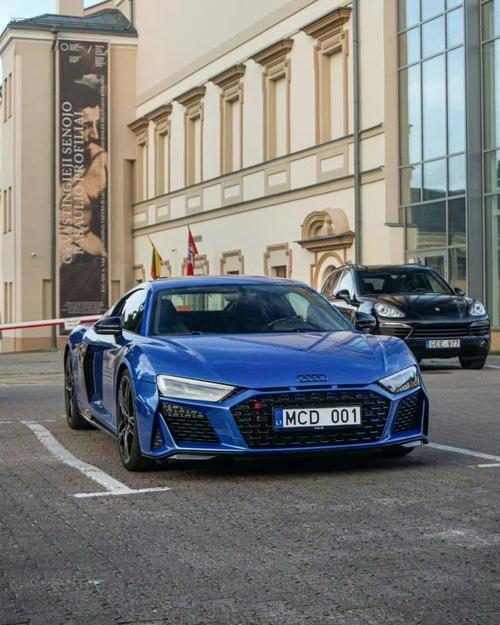 奥迪r系列跑车(奥迪r系列suv)